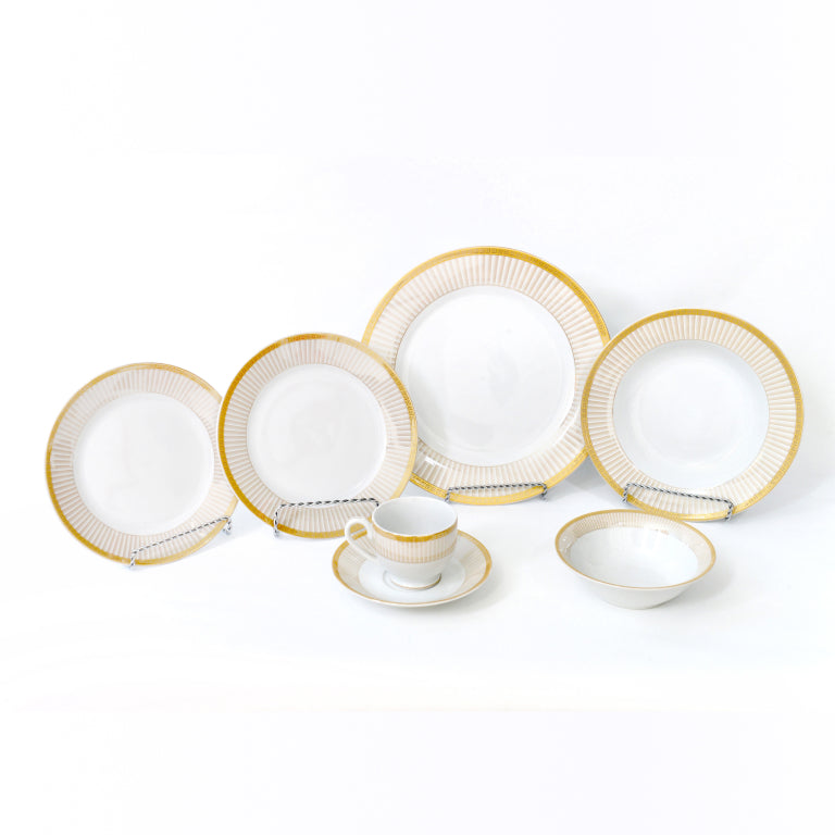 98 PCS Corina Dinnerware Set